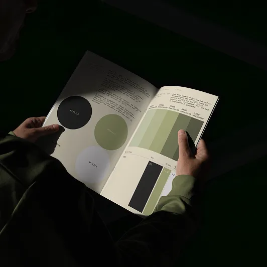 Clément Saint-Hilaire brand designer et UI UX designer en Normandie et à Paris pour le le chef Simone Zanoni et son Club Casa Zanoni